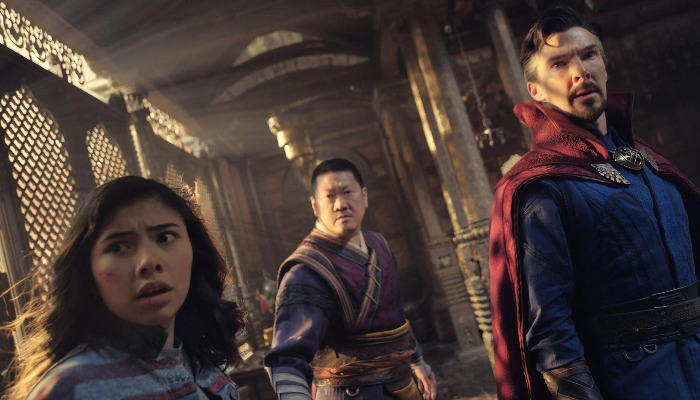 Xochitl-Gomez-Benedict-Wong-Benedict-Cumberbatch-Doctor-Strange-in-the-Multiverse-of-Madness-01-700x400-